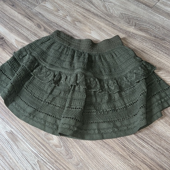 aerie green textured crochet style skirt - Picture 2 of 5